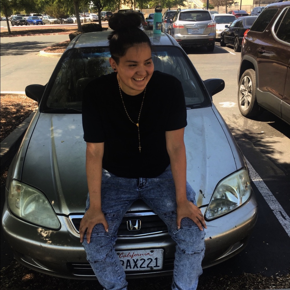 Meet your Posher, Ariana